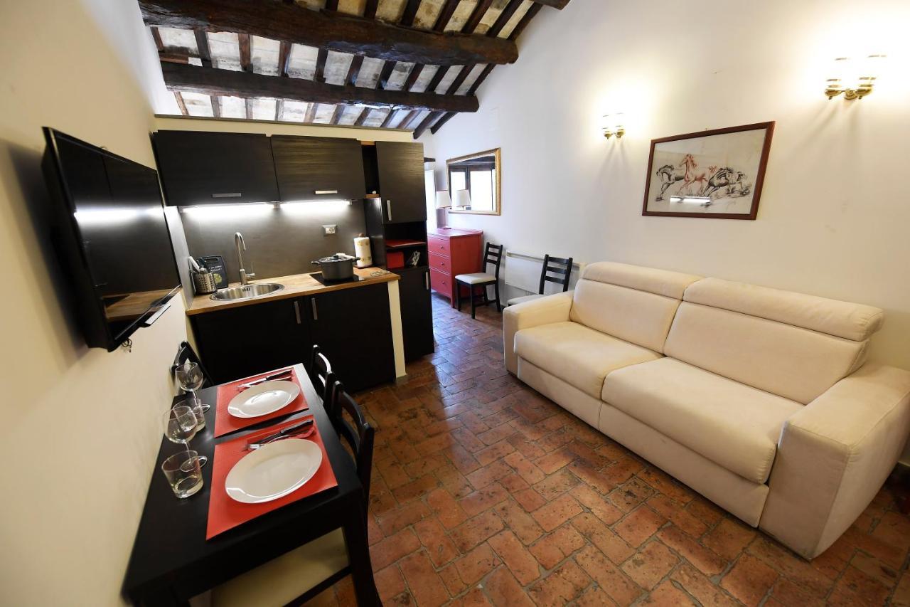 Grotte - Campo De' Fiori Apartment Rom